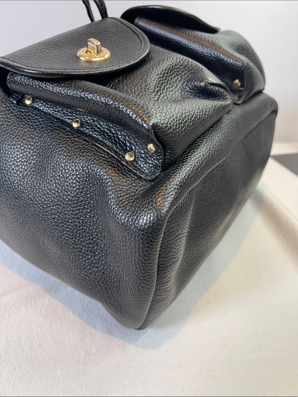 Coach G1861-37582 Turnlock Pocket Leather Backpack Black Pebbled Leather - Picture 10 of 12